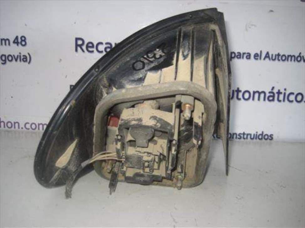 Piloto trasero derecho RENAULT MEGANE I CLASSIC (LA0) 2