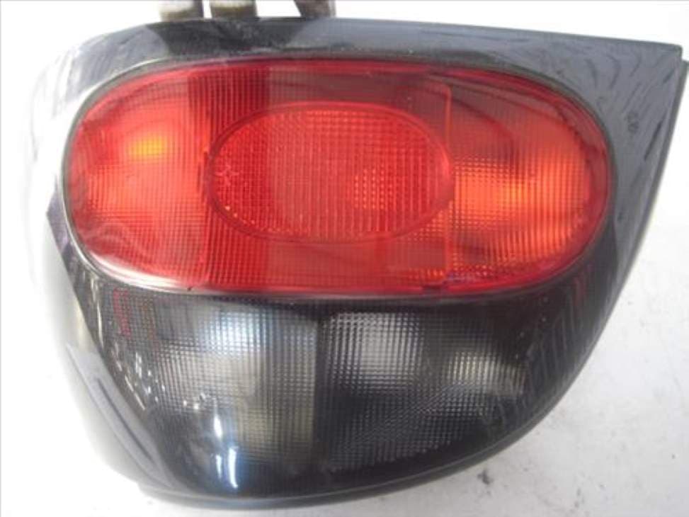 Piloto trasero derecho RENAULT MEGANE I CLASSIC (LA0)