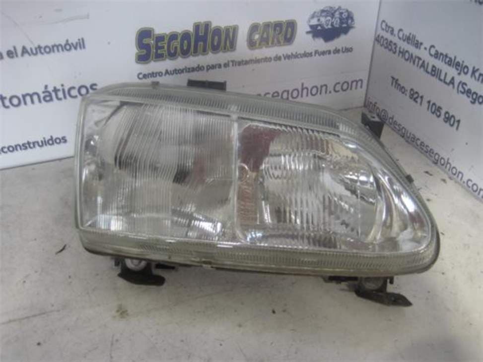 Faro derecho RENAULT MEGANE I CLASSIC (LA0)