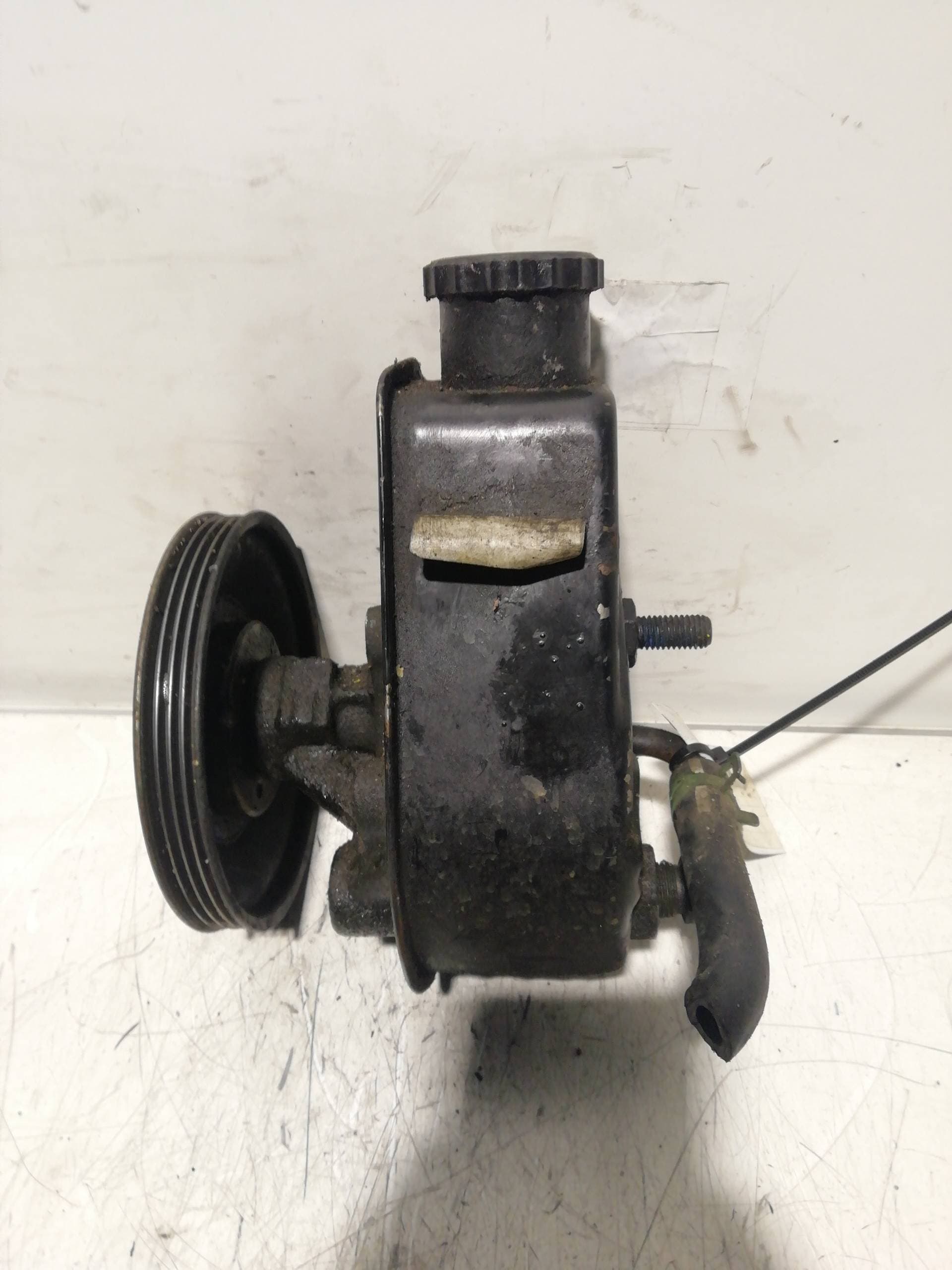 Bomba direccion RENAULT MEGANE I CLASSIC (LA0) 4