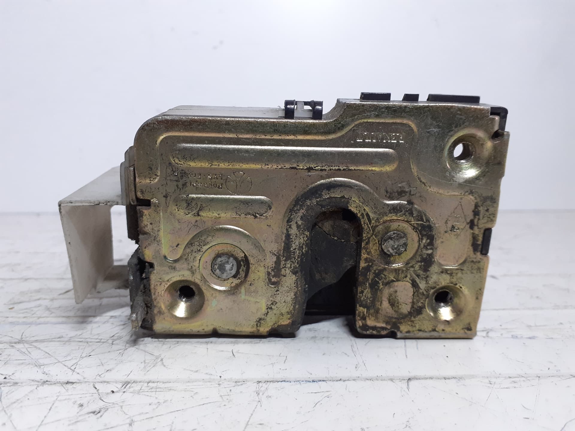 Cerradura puerta trasera derecha RENAULT MEGANE I CLASSIC (LA0) 3