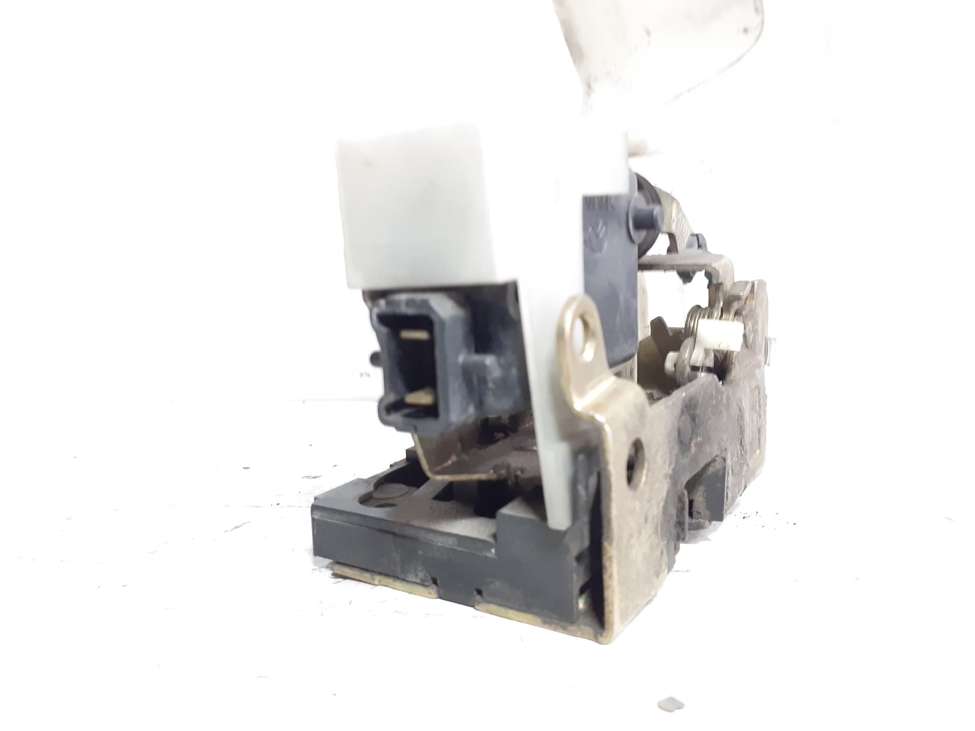 Cerradura puerta trasera derecha RENAULT MEGANE I CLASSIC (LA0) 2