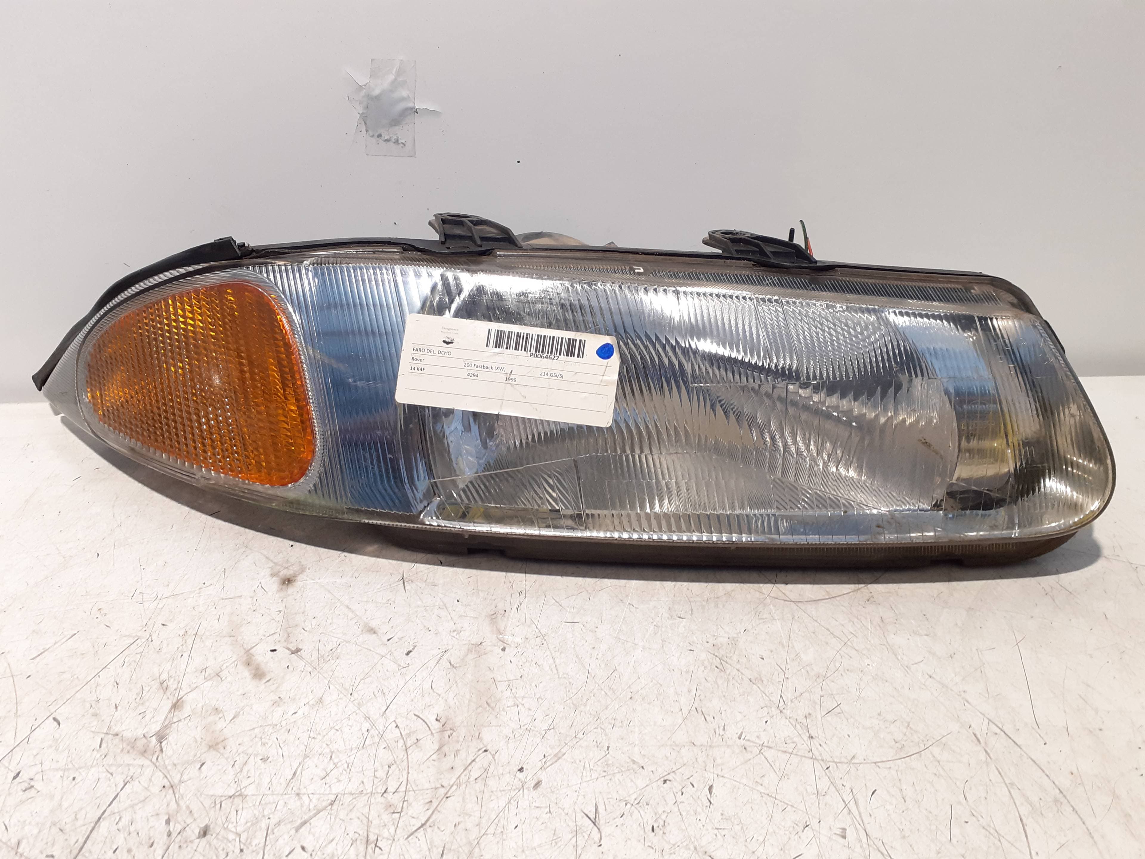 Faro derecho MG SERIE 200 (RF)
