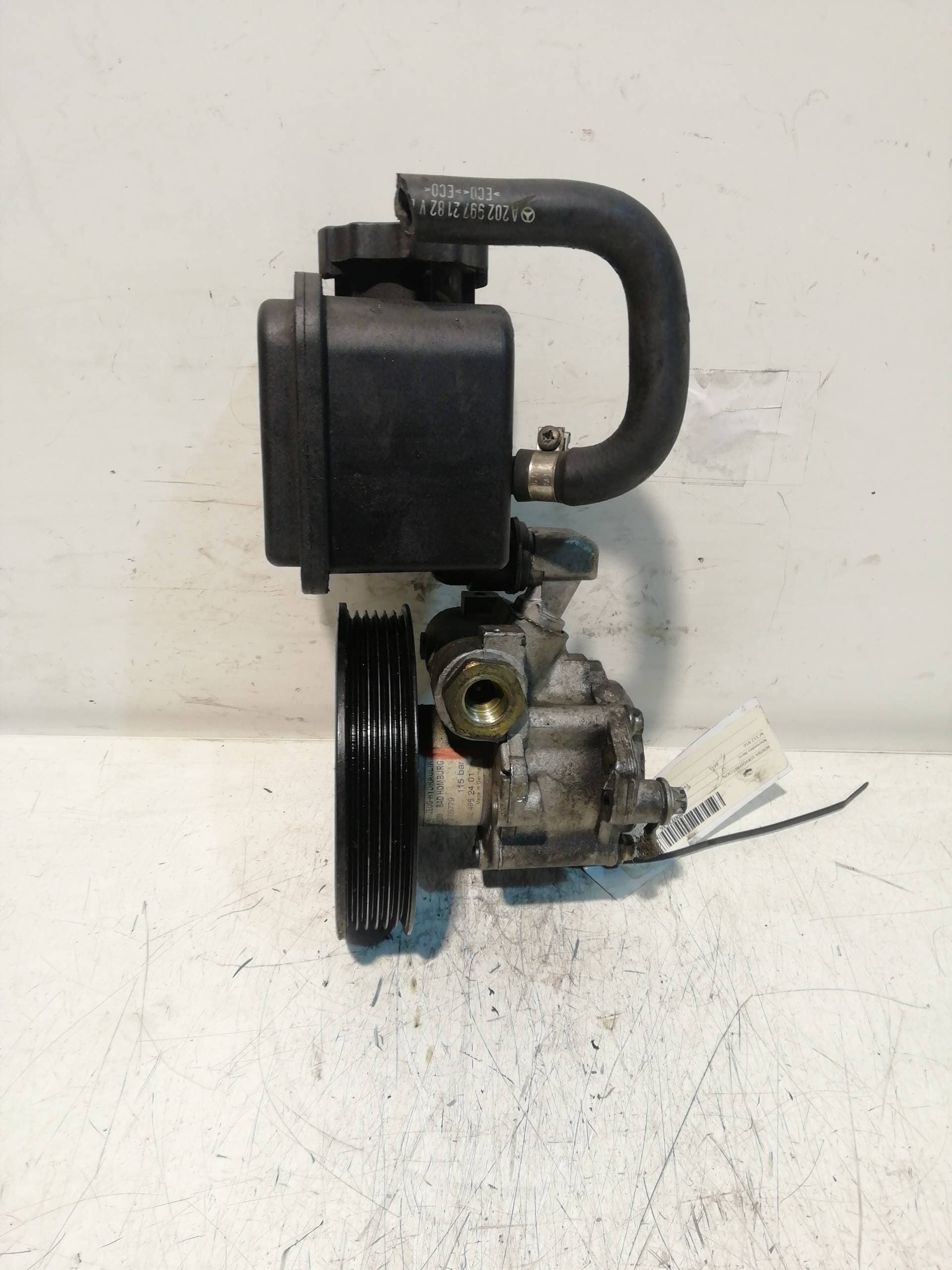 Bomba direccion MERCEDES-BENZ CLASE C (W202) BERLINA