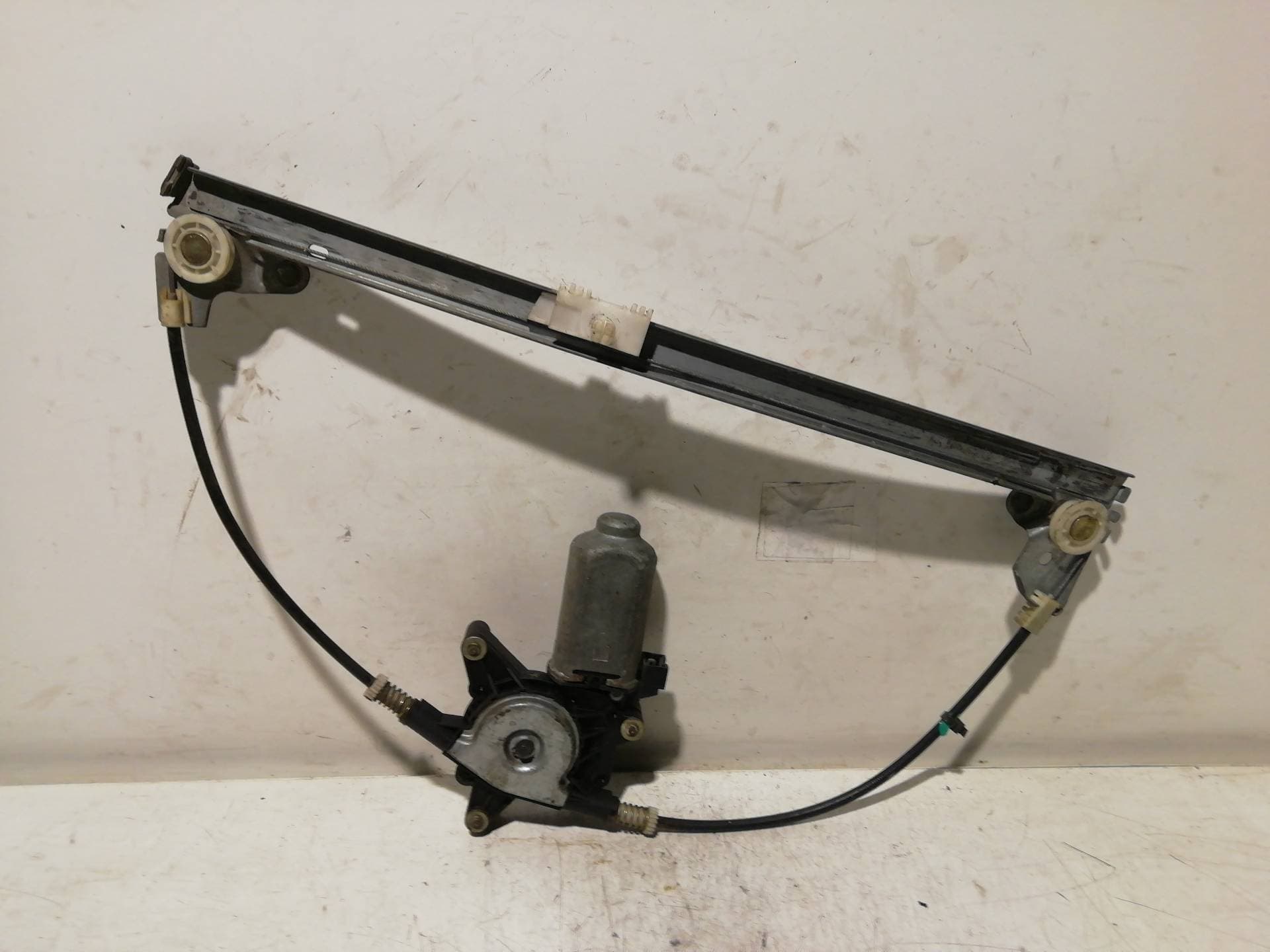 Elevalunas trasero derecho PEUGEOT 405 BERLINA
