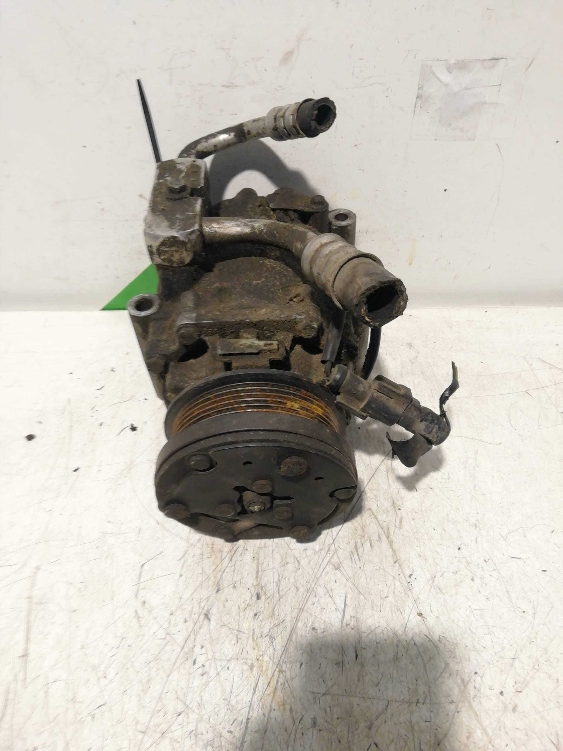Recambio FORD FOCUS BERLINA (CAK) ref. RFXS4H19D647AB 5