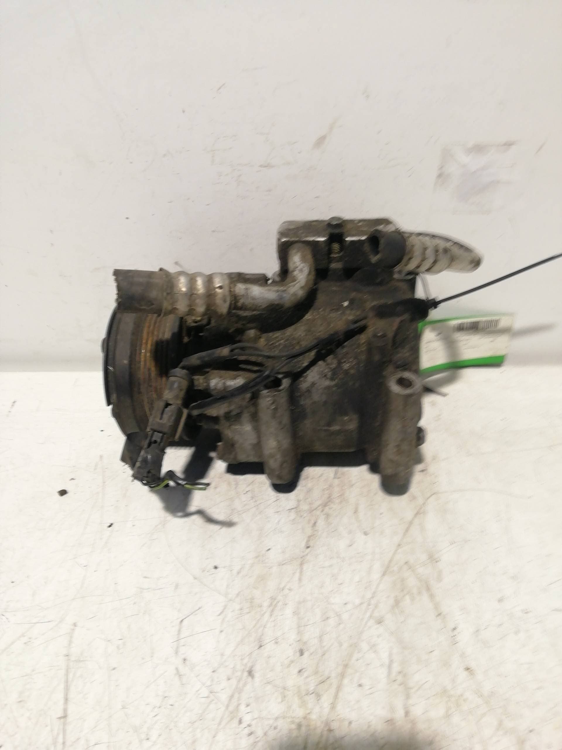 Recambio FORD FOCUS BERLINA (CAK) ref. RFXS4H19D647AB 4
