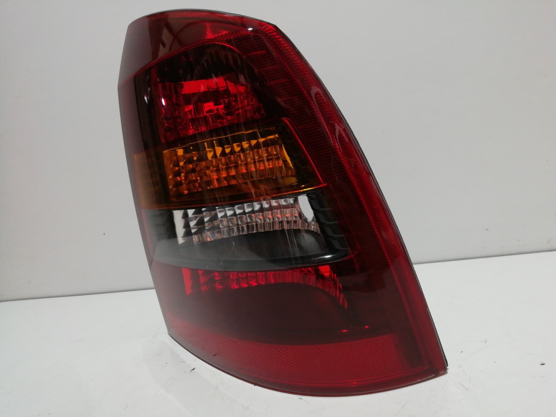 Piloto trasero derecho OPEL ASTRA G BERLINA 4
