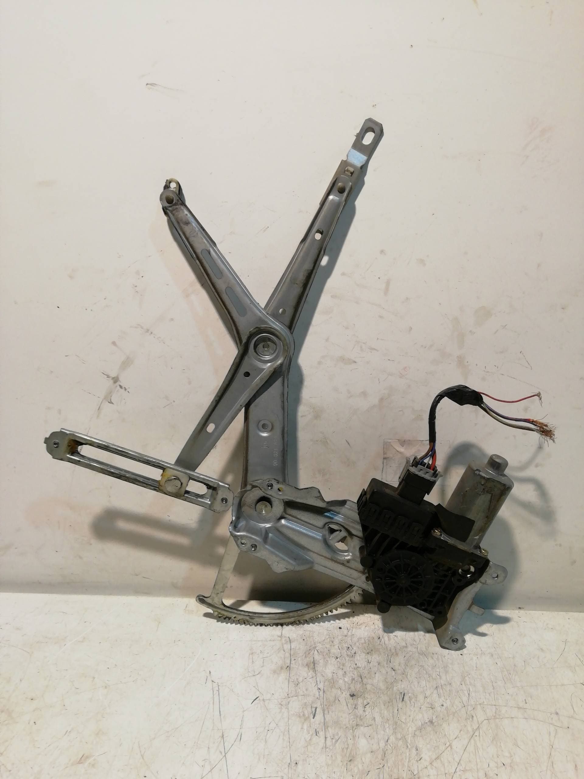 Motor elevalunas delantero derecho OPEL ASTRA G BERLINA 5