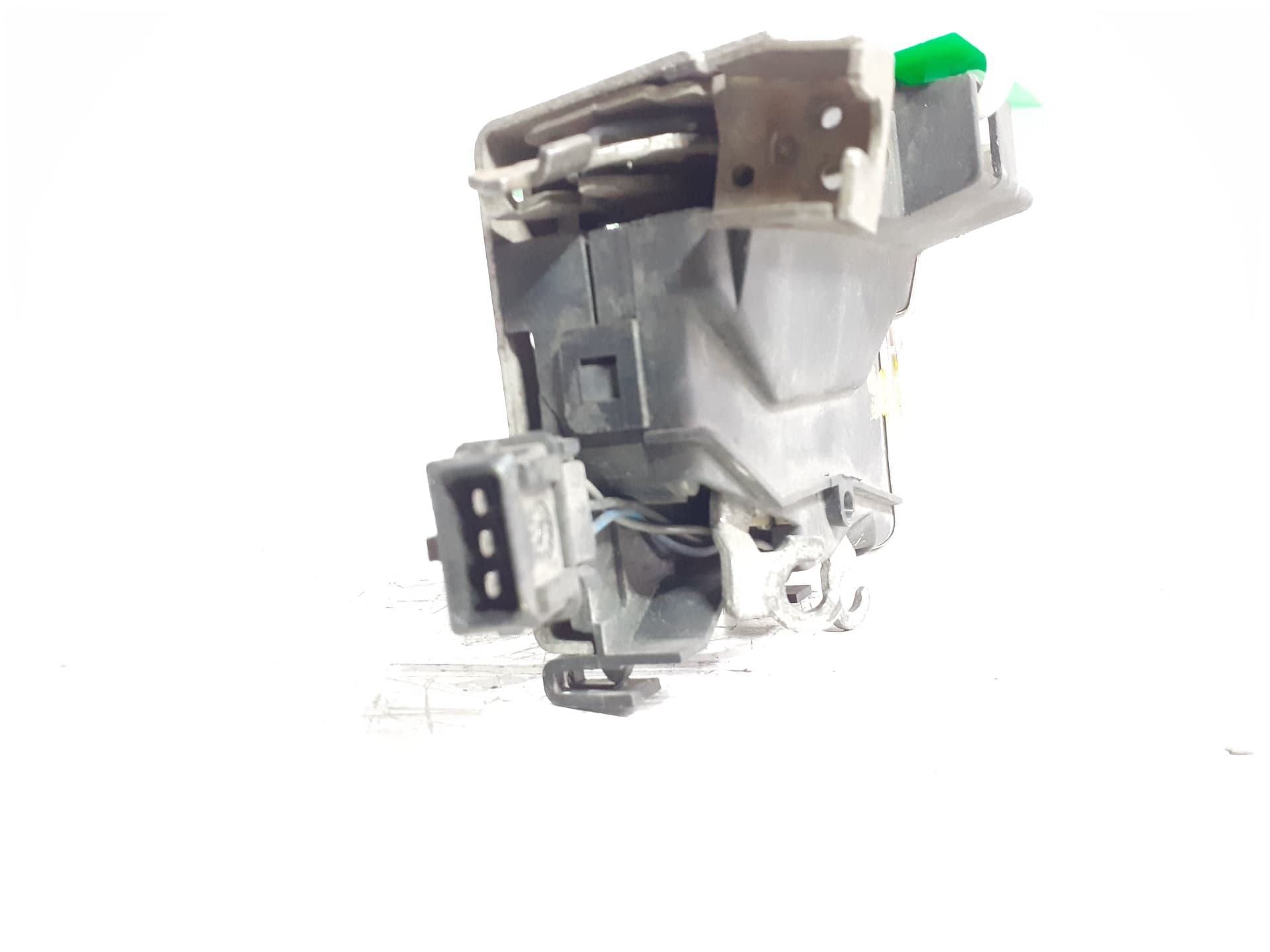 Cerradura puerta delantera izquierda AUDI A6 AVANT (C4) 4