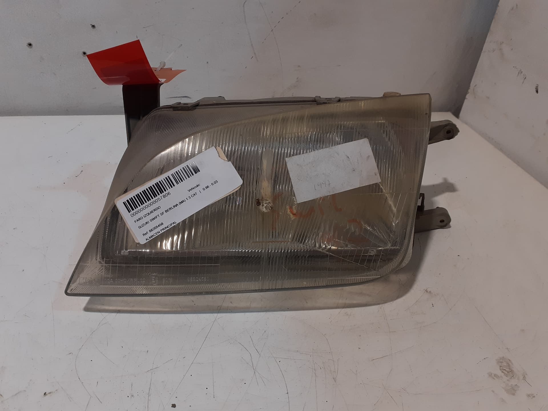 Faro izquierdo SUZUKI SWIFT SF BERLINA (MA)