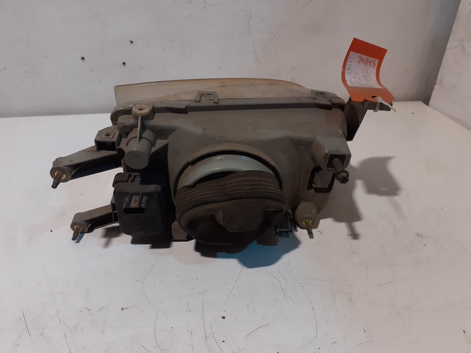Faro izquierdo SUZUKI SWIFT SF BERLINA (MA) 2