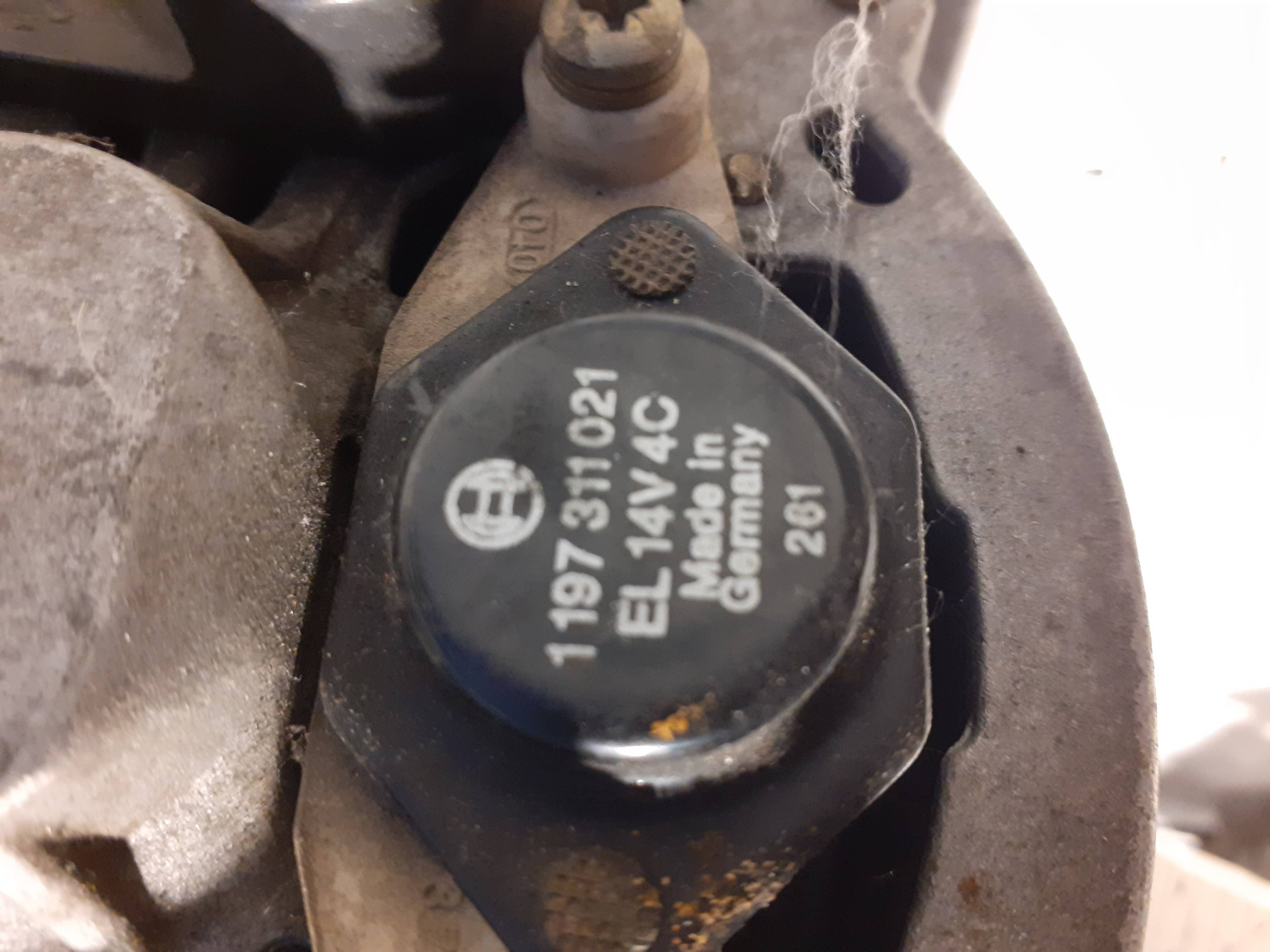 Alternador AUDI 80 AVANT 2