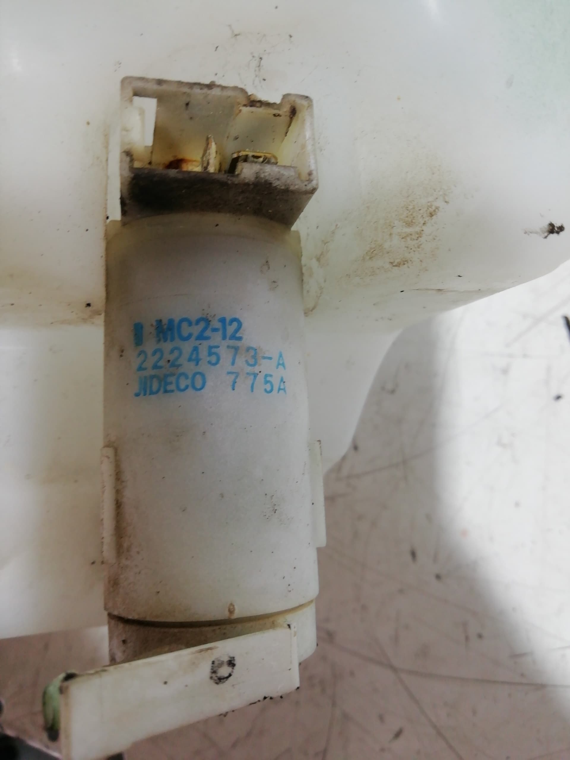 Deposito limpia NISSAN ALMERA (N15) 2