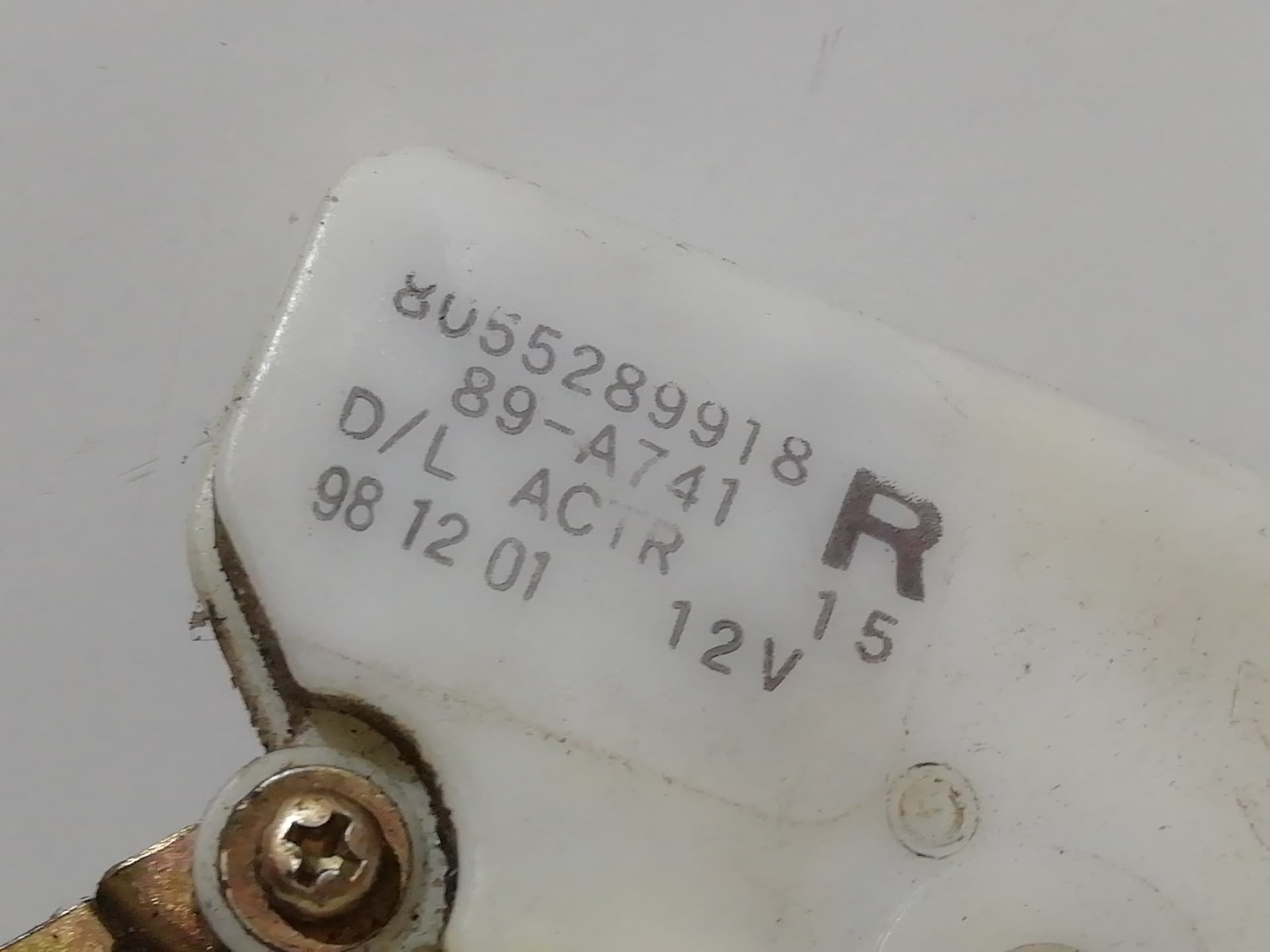 Cerradura puerta delantera derecha NISSAN ALMERA (N15) 2