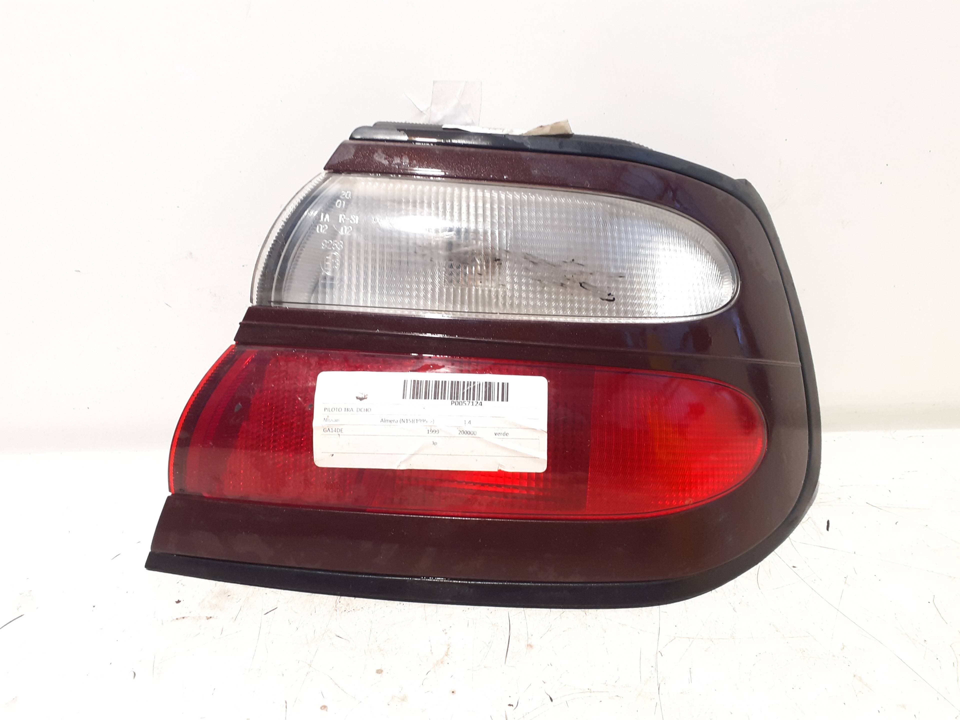 Piloto trasero derecho NISSAN ALMERA (N15)
