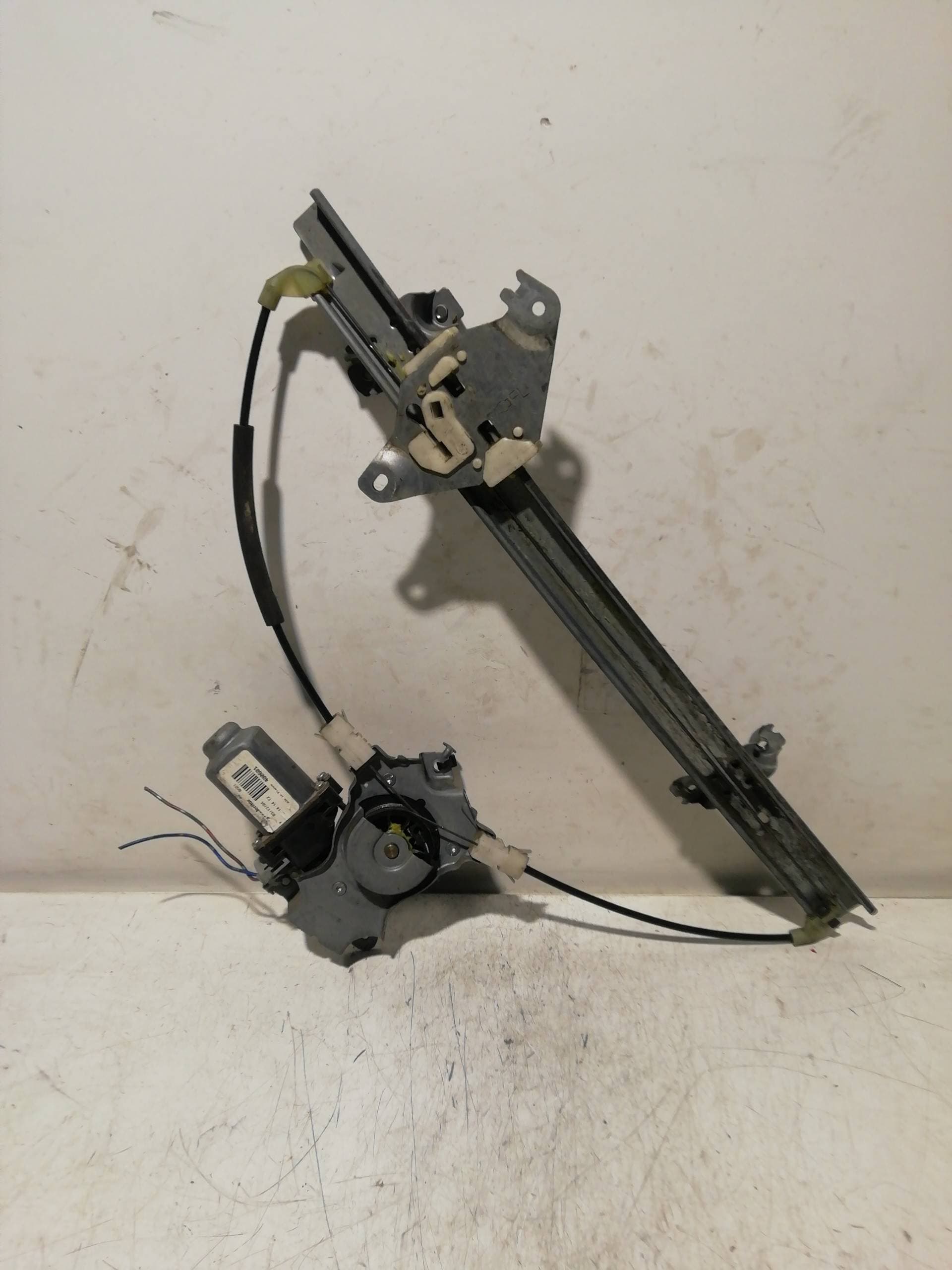 Elevalunas delantero izquierdo NISSAN ALMERA (N15) 4