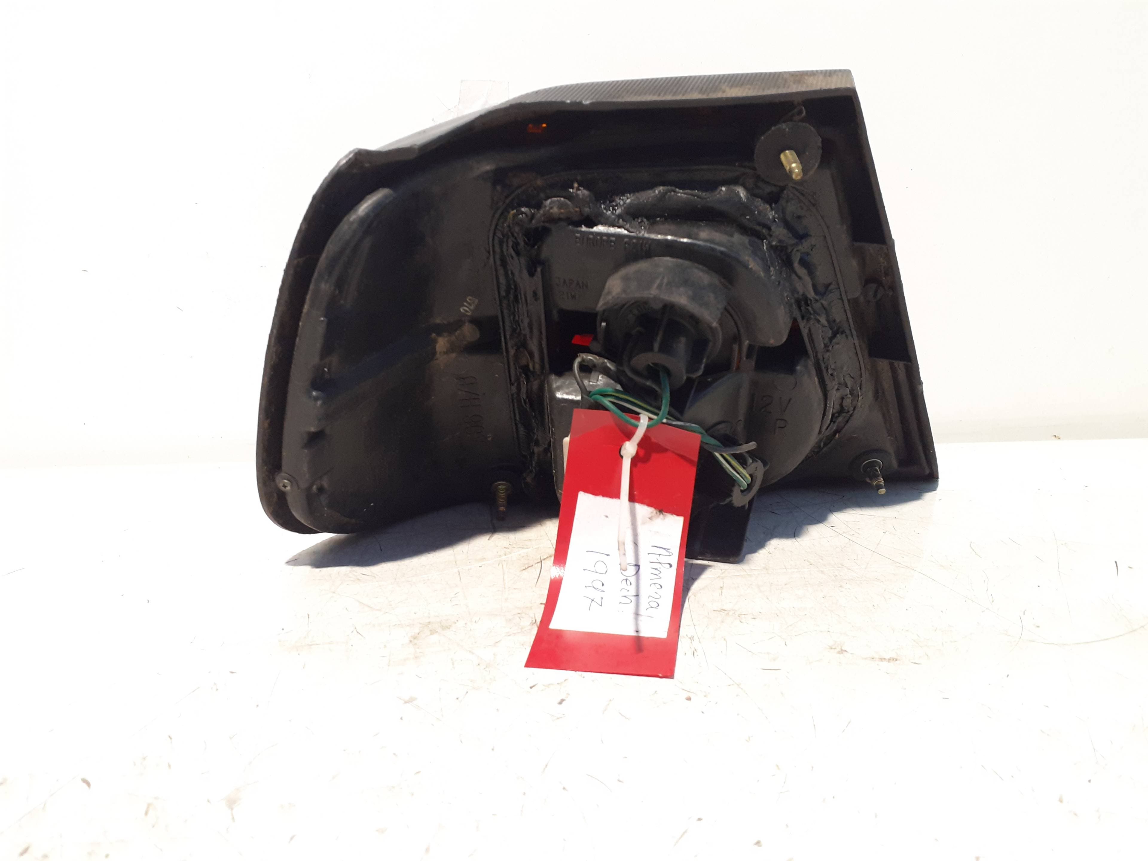 Piloto trasero derecho NISSAN ALMERA (N15) 2