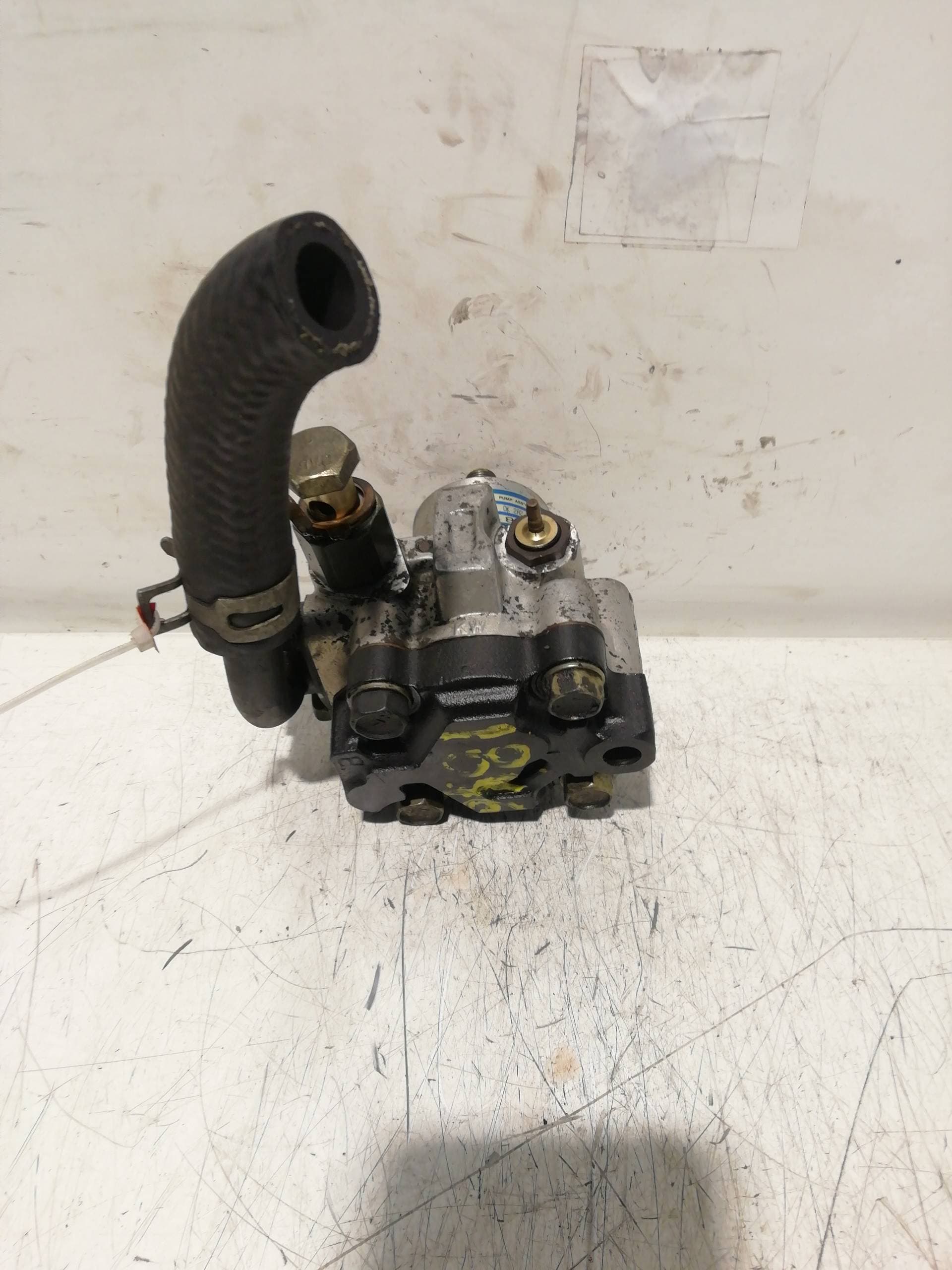 Bomba direccion KIA SEPHIA LL 4