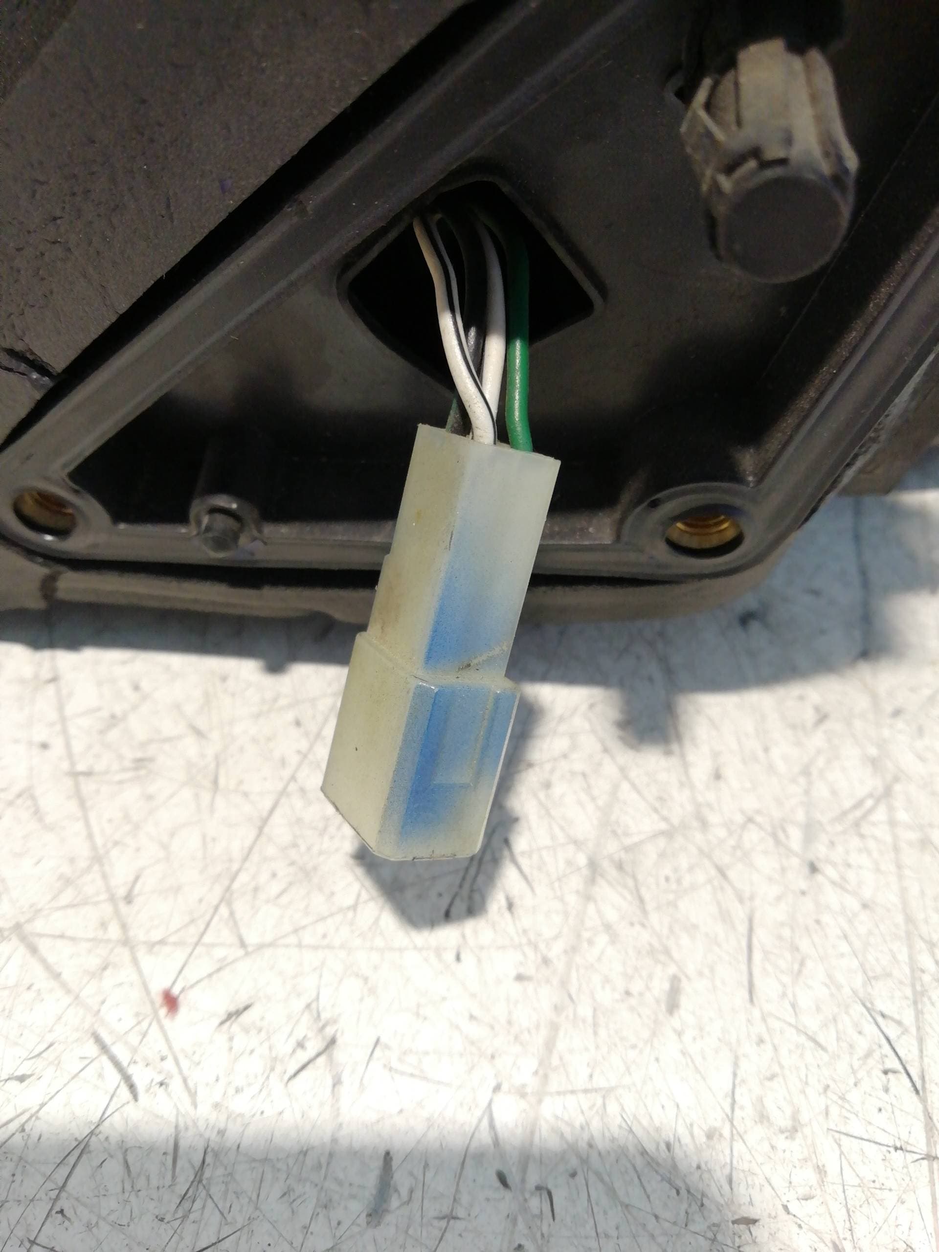 Retrovisor derecho KIA SEPHIA LL 3