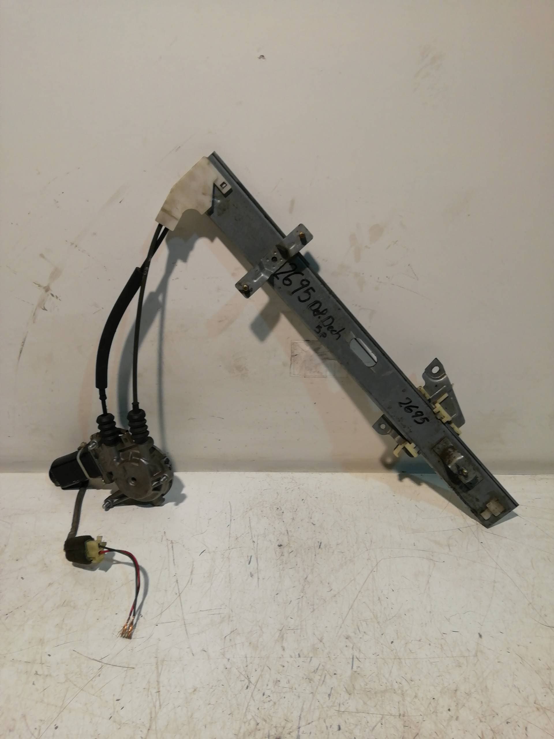 Motor elevalunas delantero derecho KIA SEPHIA LL