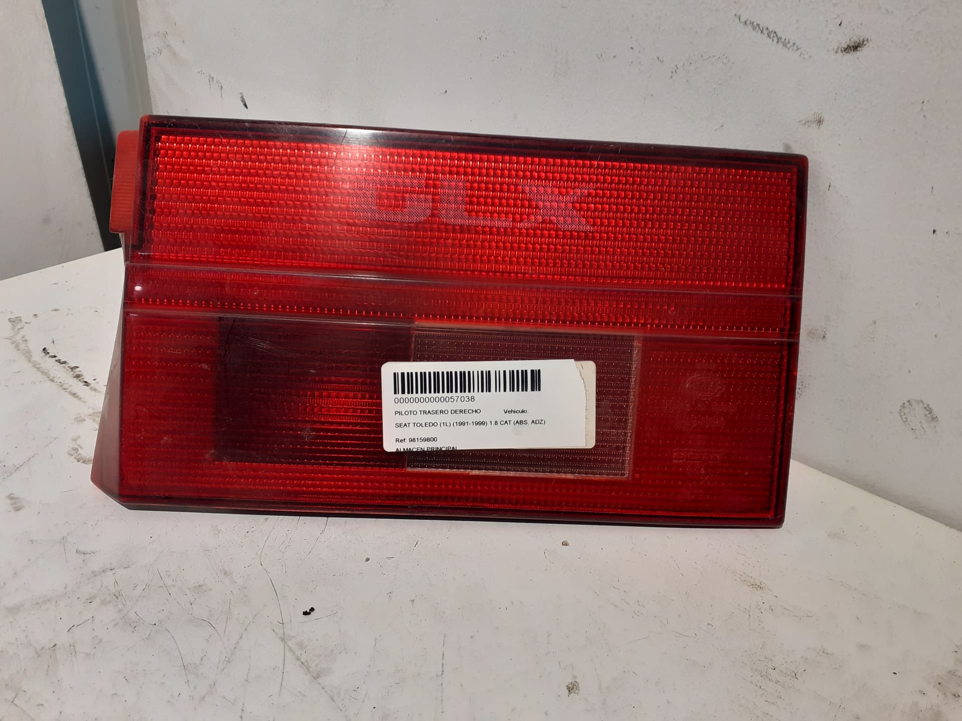 Piloto trasero derecho SEAT TOLEDO (1L)