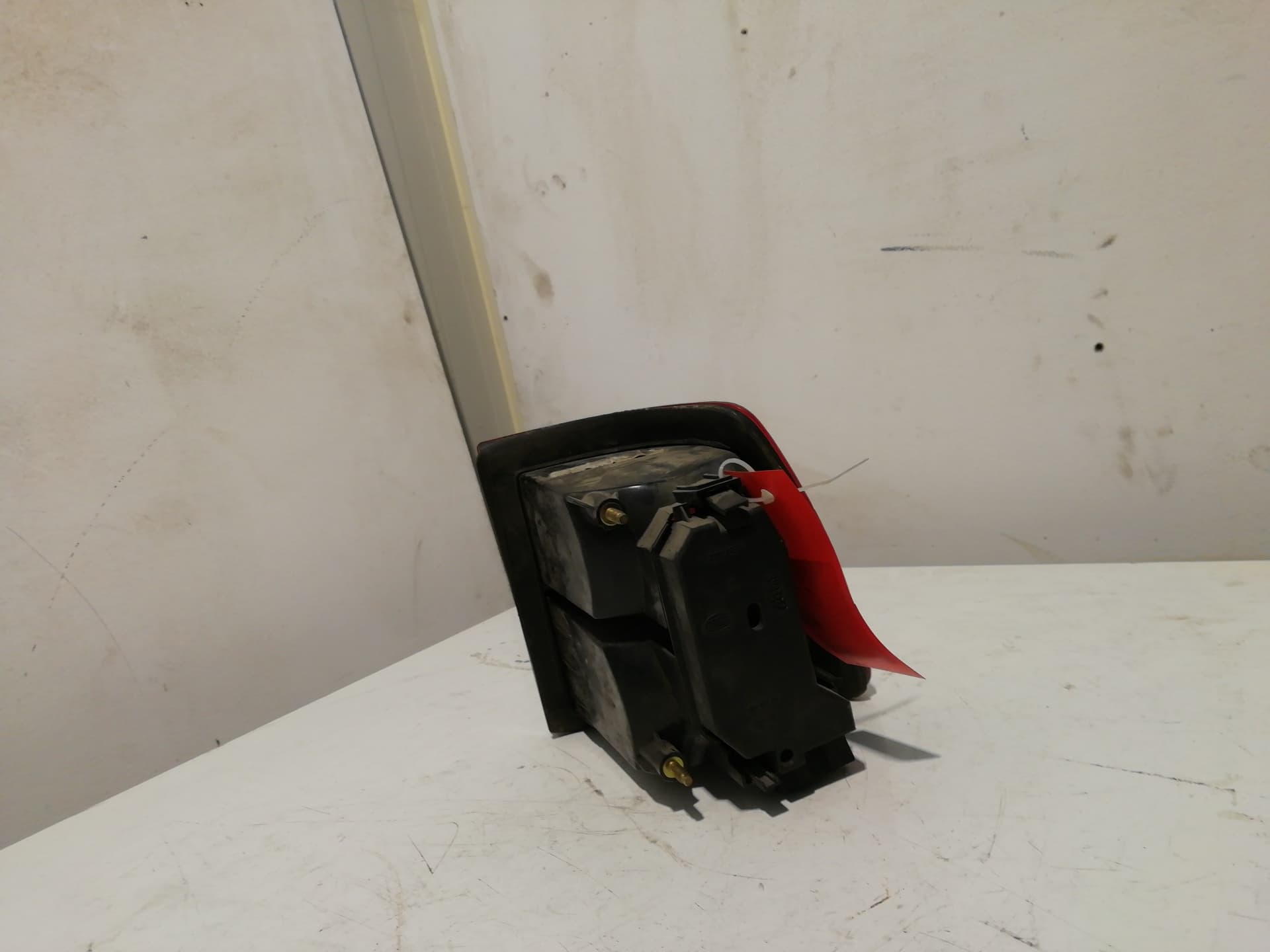 Piloto trasero izquierdo SEAT TOLEDO (1L) 2