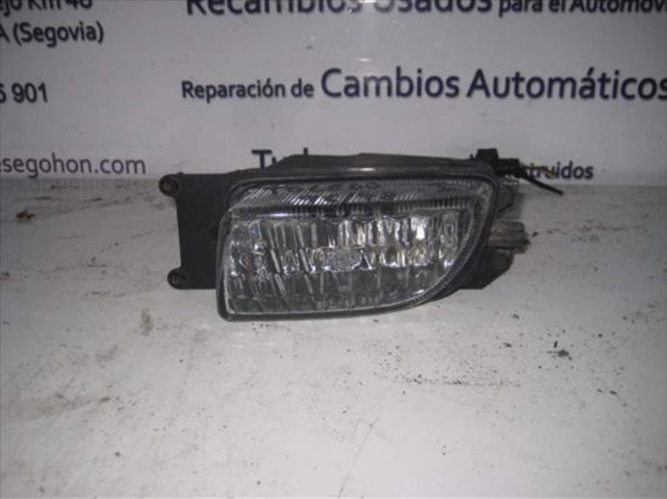 Faro antiniebla derecho SEAT TOLEDO (1L)