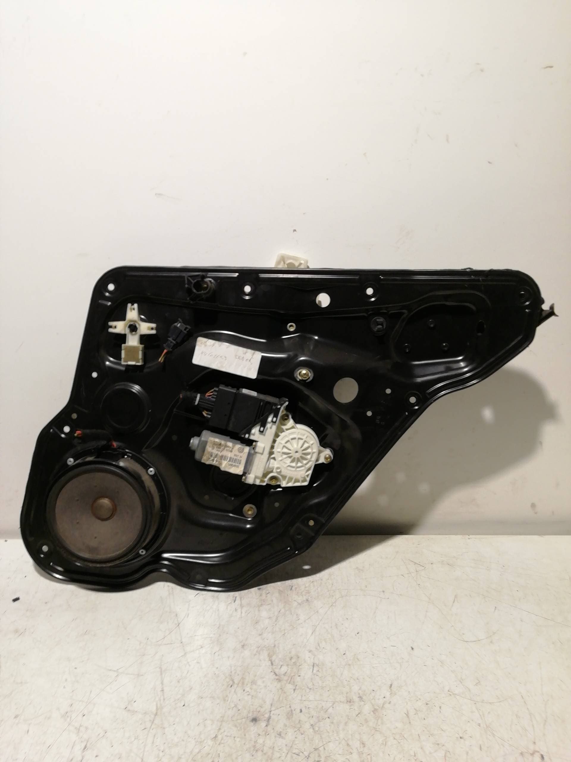 Elevalunas trasero derecho SEAT TOLEDO (1L)