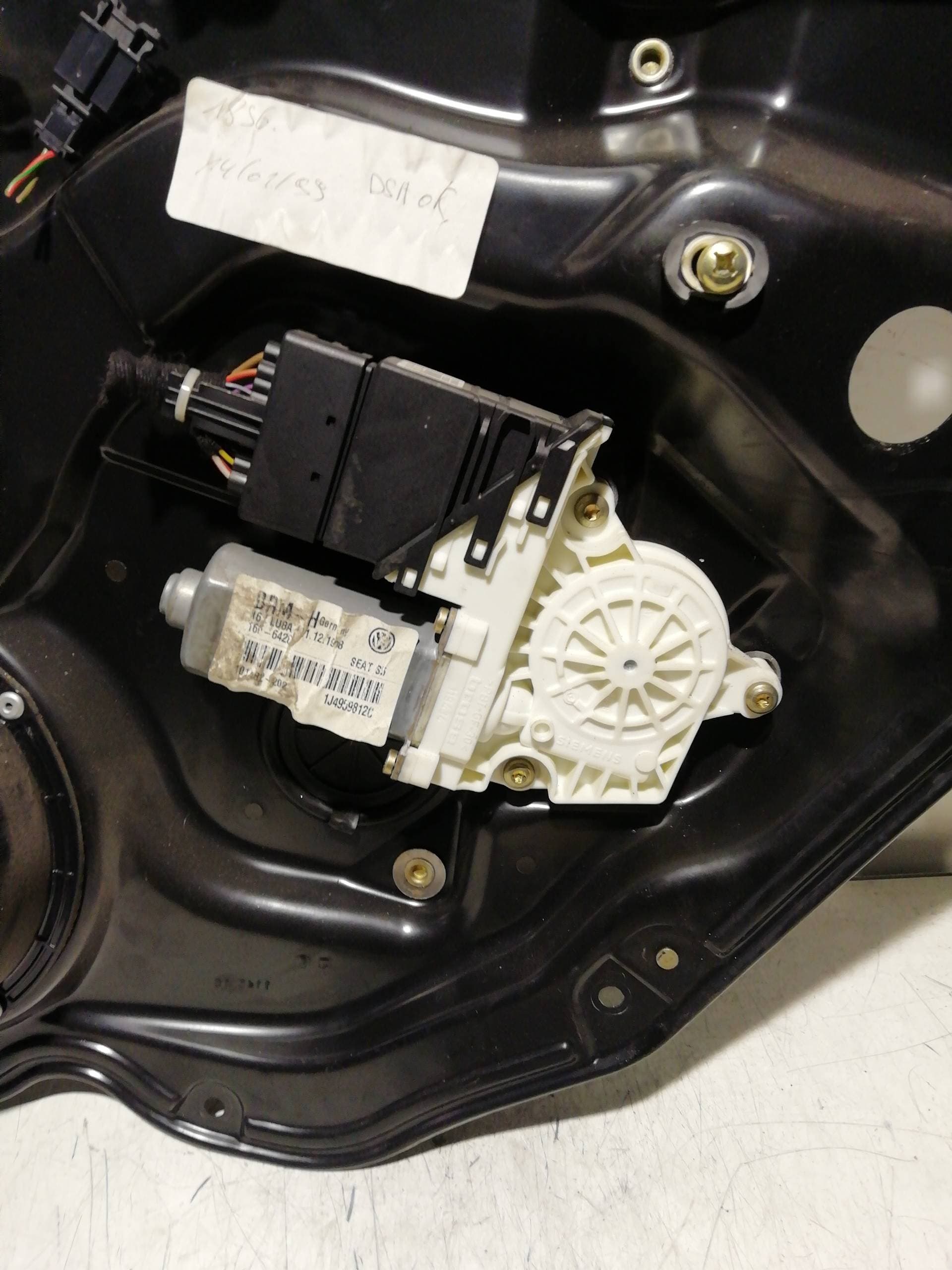 Elevalunas trasero derecho SEAT TOLEDO (1L) 5