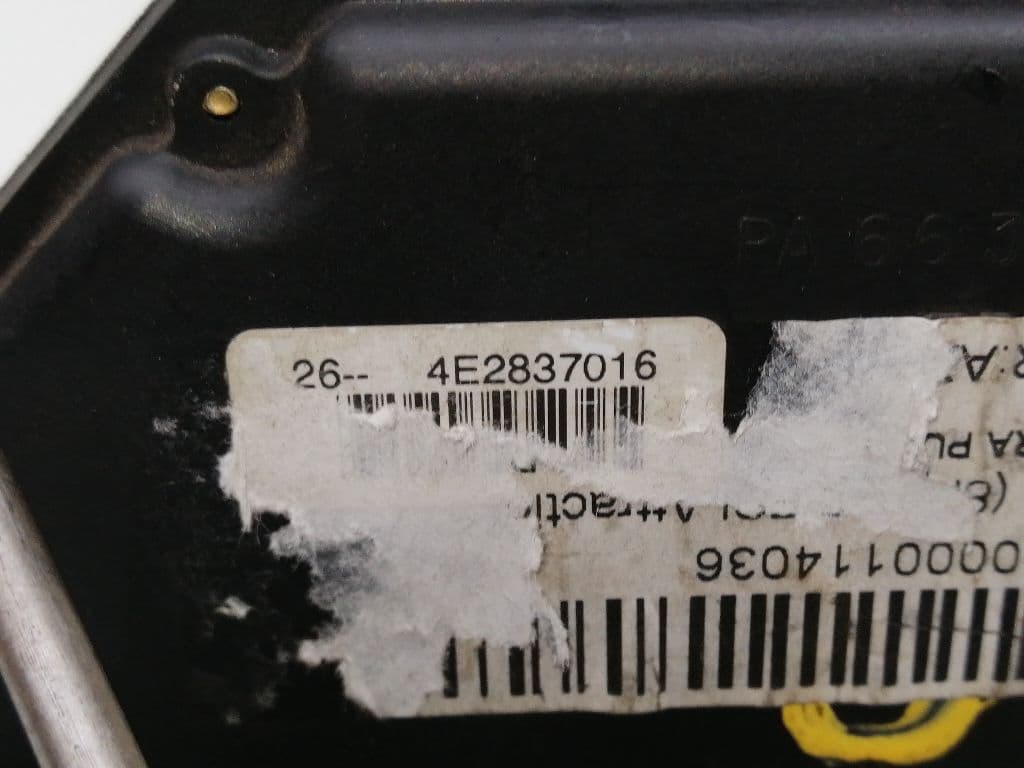 Cerradura puerta delantera derecha AUDI A3 (8P) 5