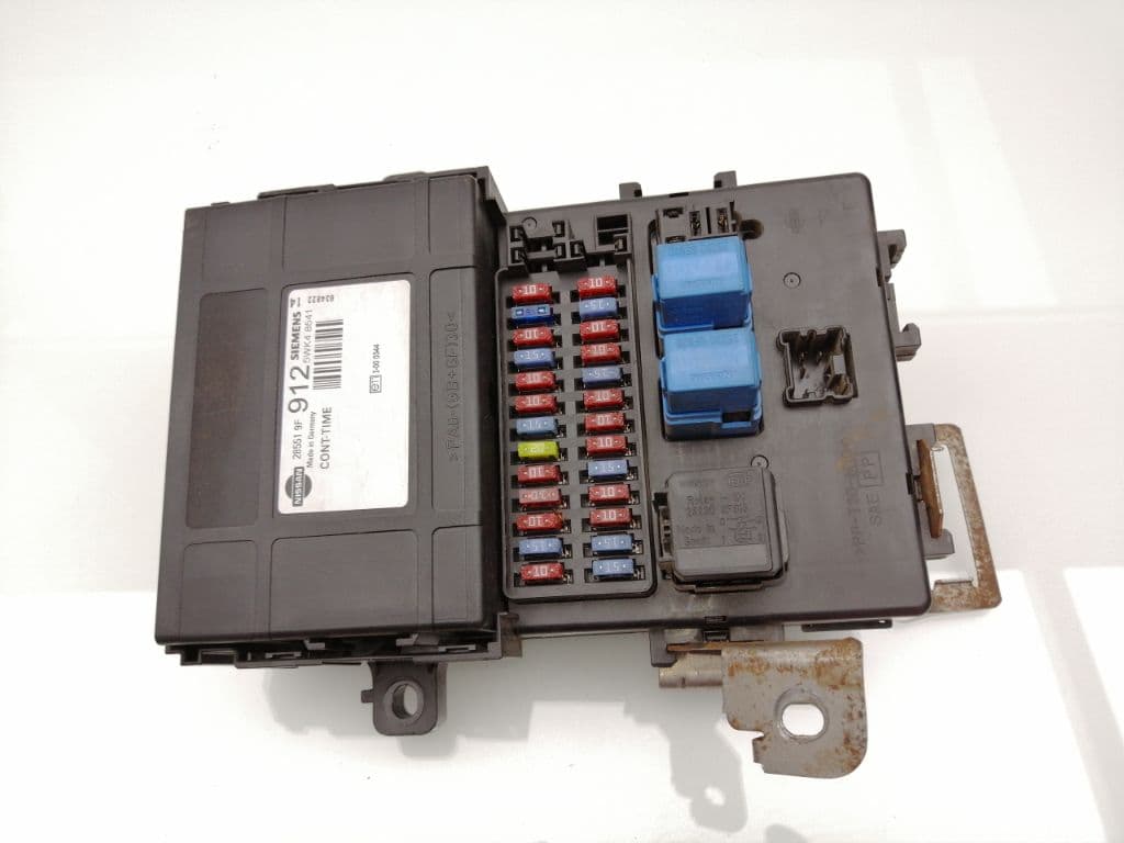 Caja reles / fusibles NISSAN TERRANO/TERRANO.II (R20) 5