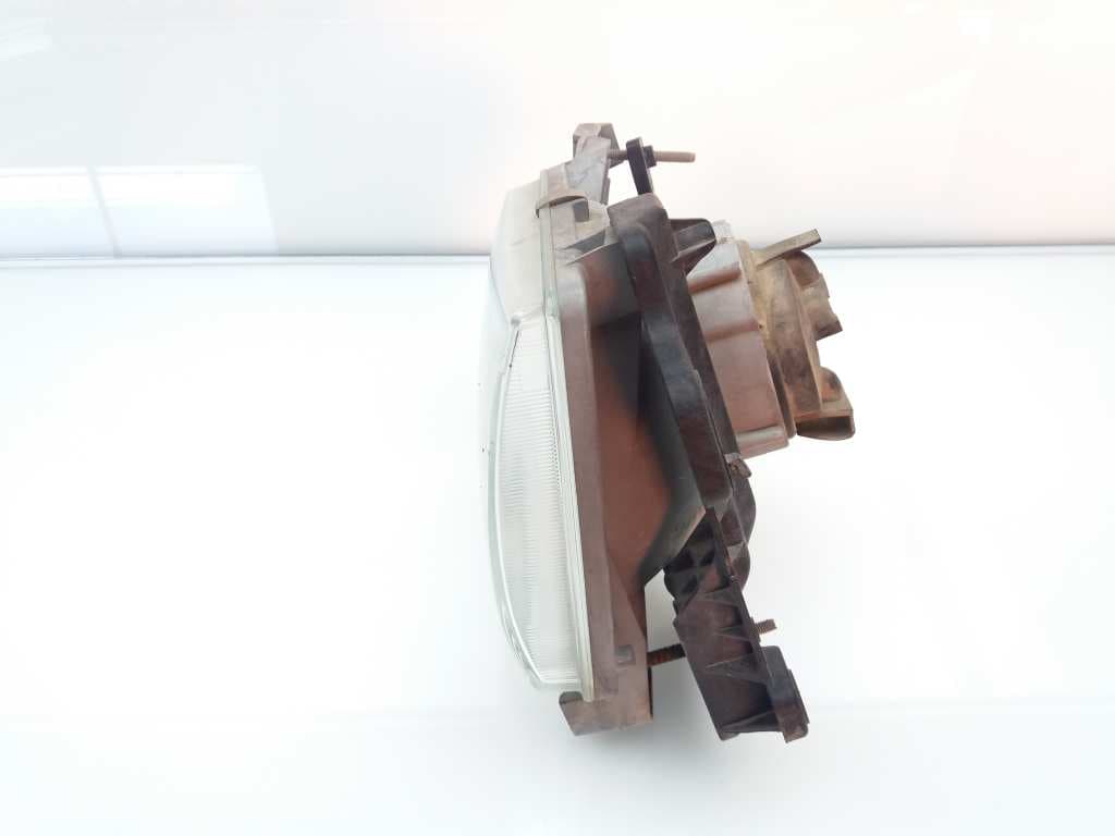 Faro izquierdo NISSAN PICK-UP (Y720) 4
