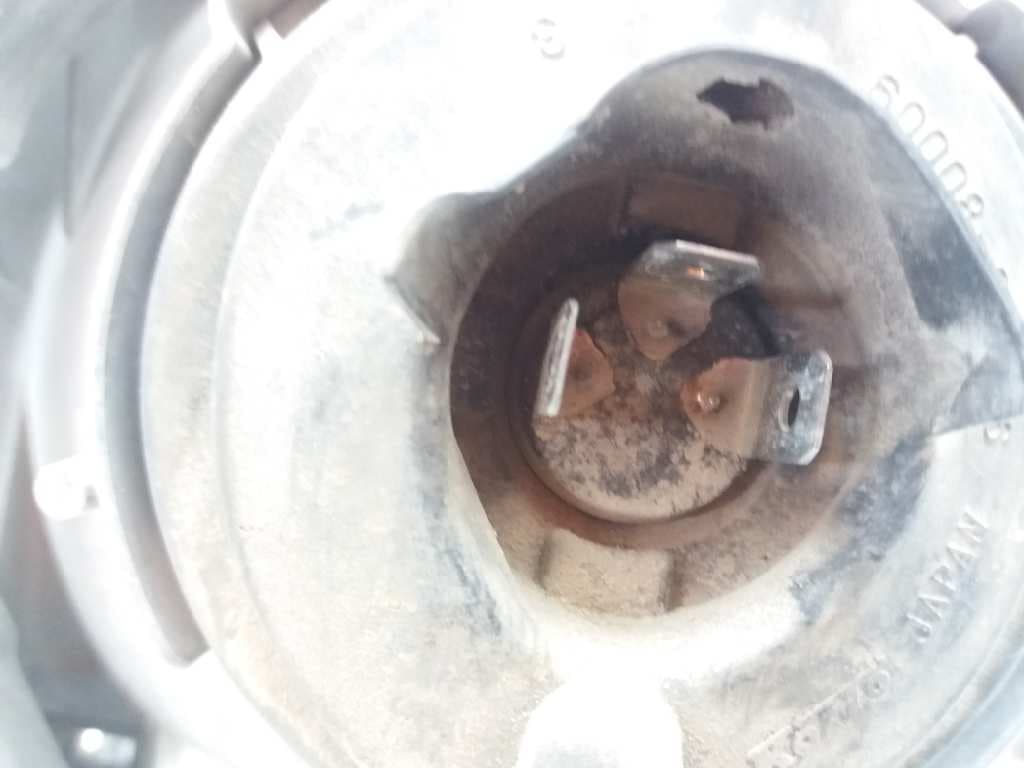 Faro izquierdo NISSAN PICK-UP (Y720) 3