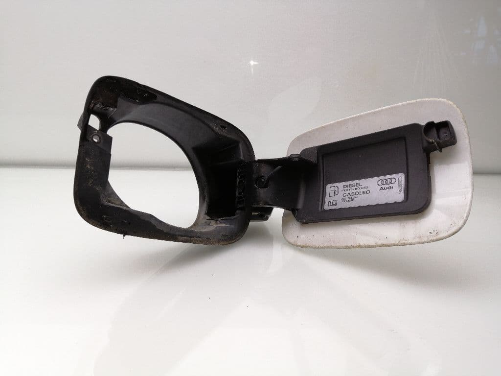 Tapa exterior combustible AUDI A4 BERLINA (8E) 3