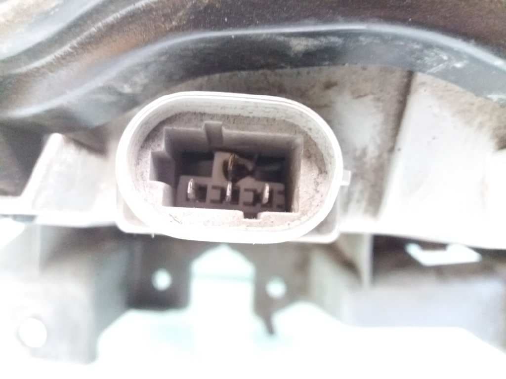 Faro derecho RENAULT LAGUNA (B56) 4
