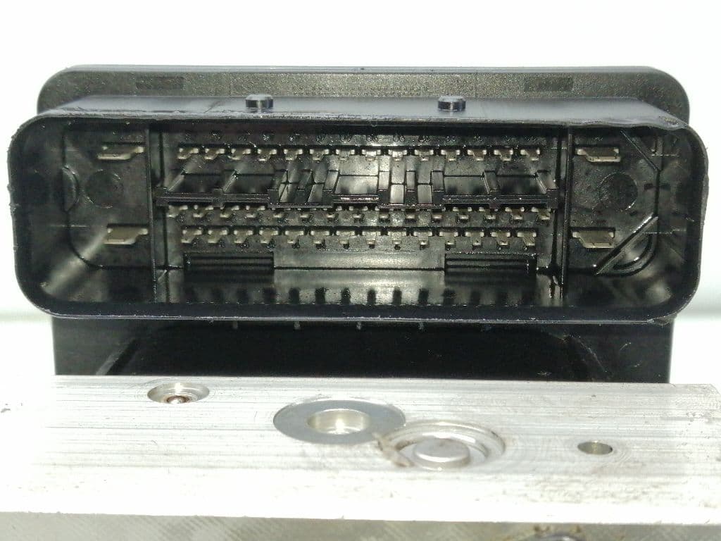 Abs VOLKSWAGEN TOUAREG (7L6) 3