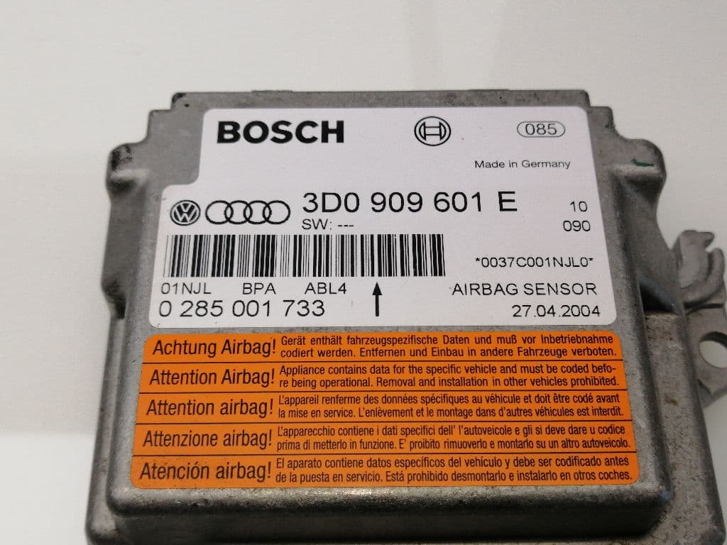 Centralita airbag VOLKSWAGEN TOUAREG (7L6) 4