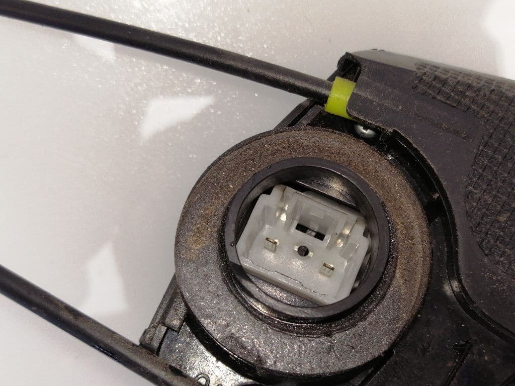 Cerradura puerta trasera derecha TOYOTA LAND CRUISER PRADO (_J12_) 4