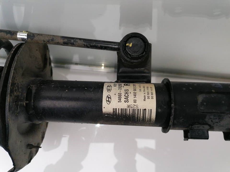 Amortiguador delantero derecho HYUNDAI I30 2