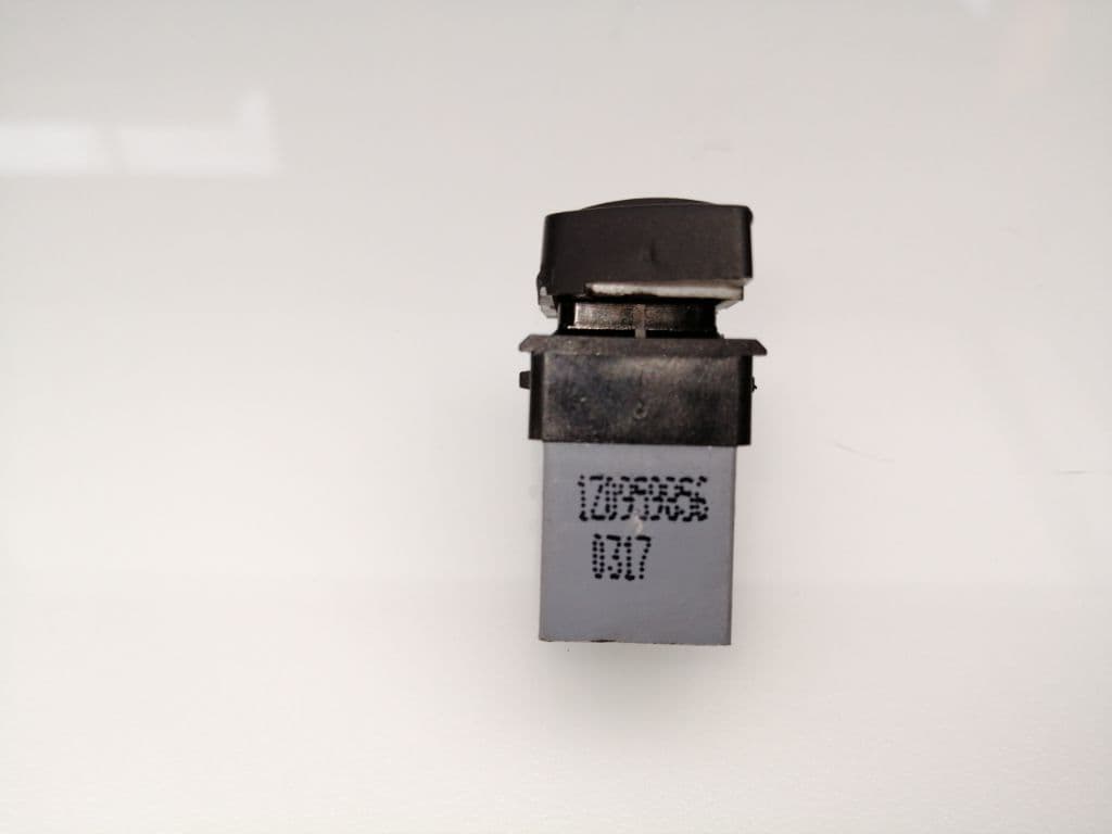Mando elevalunas delantero derecho SKODA OCTAVIA BERLINA (1Z3) 3