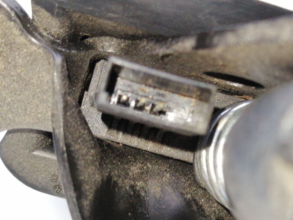 Cerradura maletero / porton SKODA OCTAVIA BERLINA (1Z3) 4