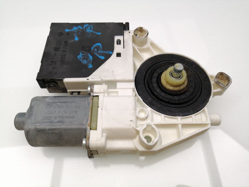 Motor elevalunas trasero derecho AUDI A3 (8P) 4