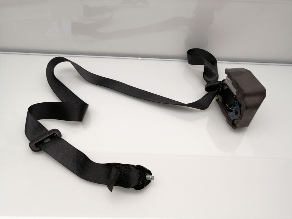 Cinturon seguridad trasero izquierdo RENAULT KADJAR