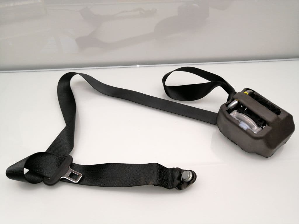 Cinturon seguridad trasero izquierdo RENAULT KADJAR 3