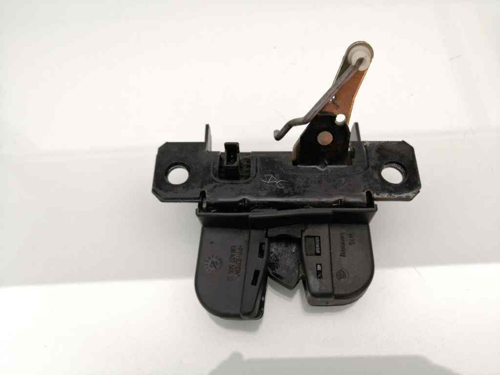 Cerradura maletero / porton VOLKSWAGEN GOLF IV BERLINA (1J1) 2