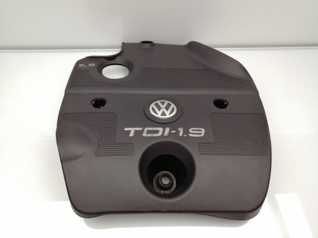 Plastico VOLKSWAGEN GOLF IV BERLINA (1J1)