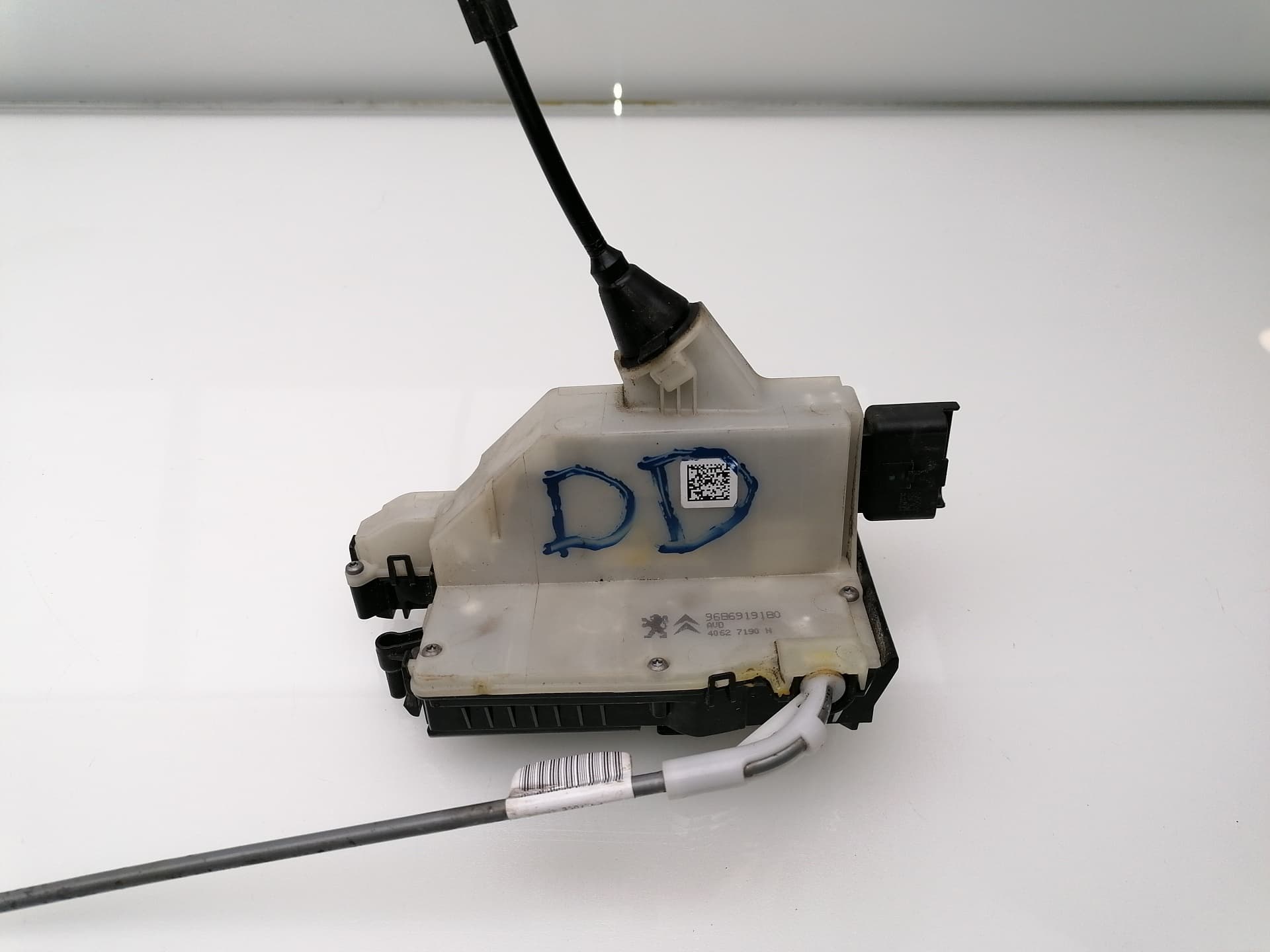 Cerradura puerta delantera derecha DS 5 4