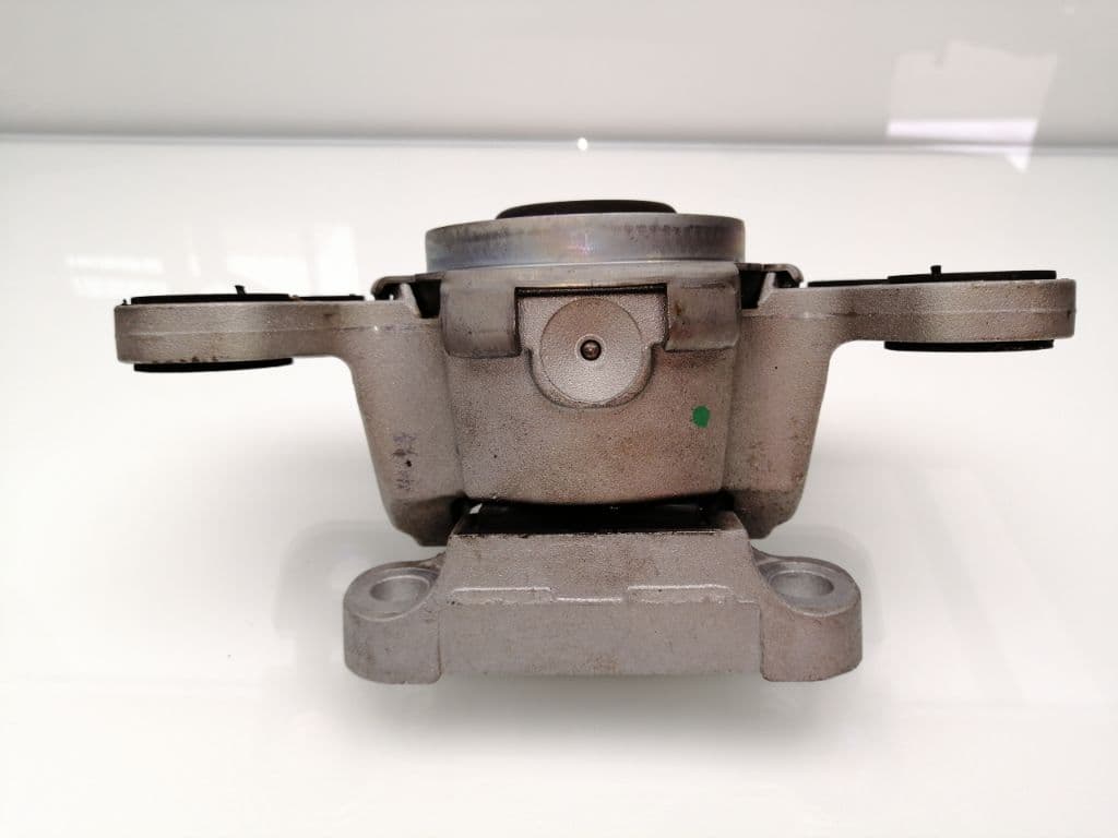 Soporte motor izquierdo VOLVO XC60 5