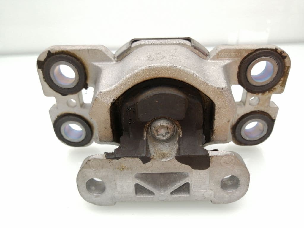 Soporte motor izquierdo VOLVO XC60 4